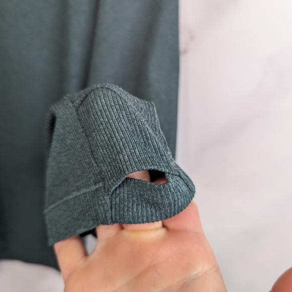 Athleta Size XL Uptempo Ribbed Henley Top Green Heather Long Sleeve Shirt V Neck - Picture 6 of 10